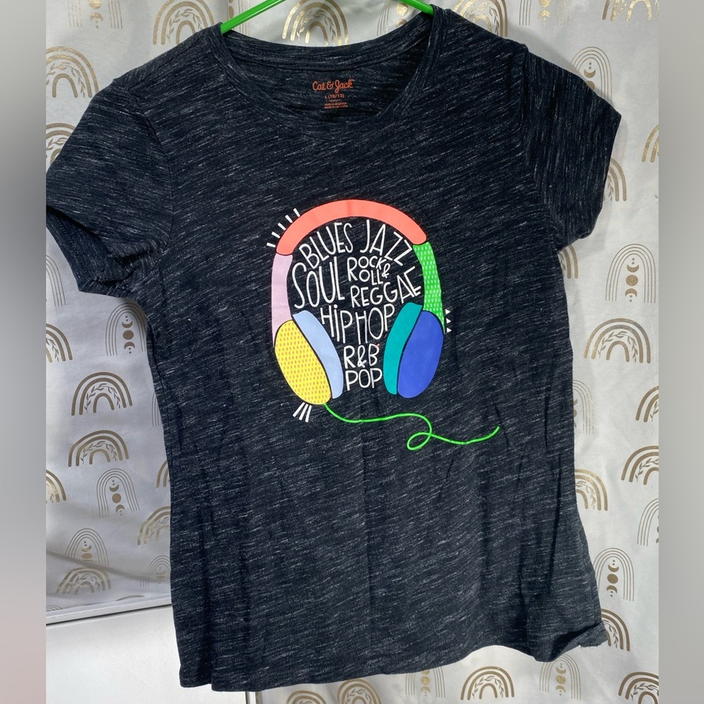 Cat & Jack Kids' Charcoal Tee with Colorful Headphone Graphic